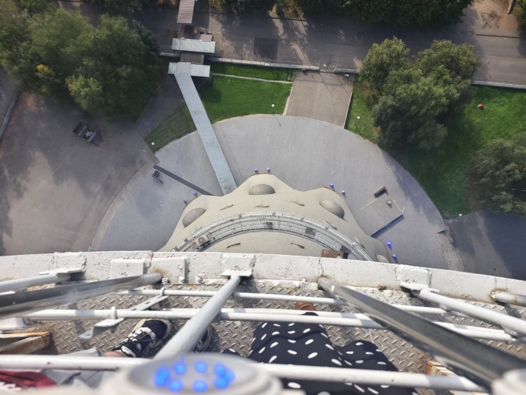 2025-09-21 22.18.36.jpg