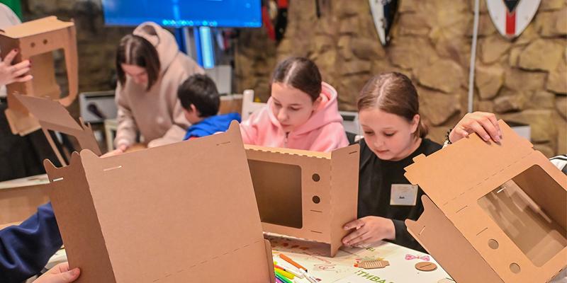 Kinodom_05.jpg Kinodom_05.jpg