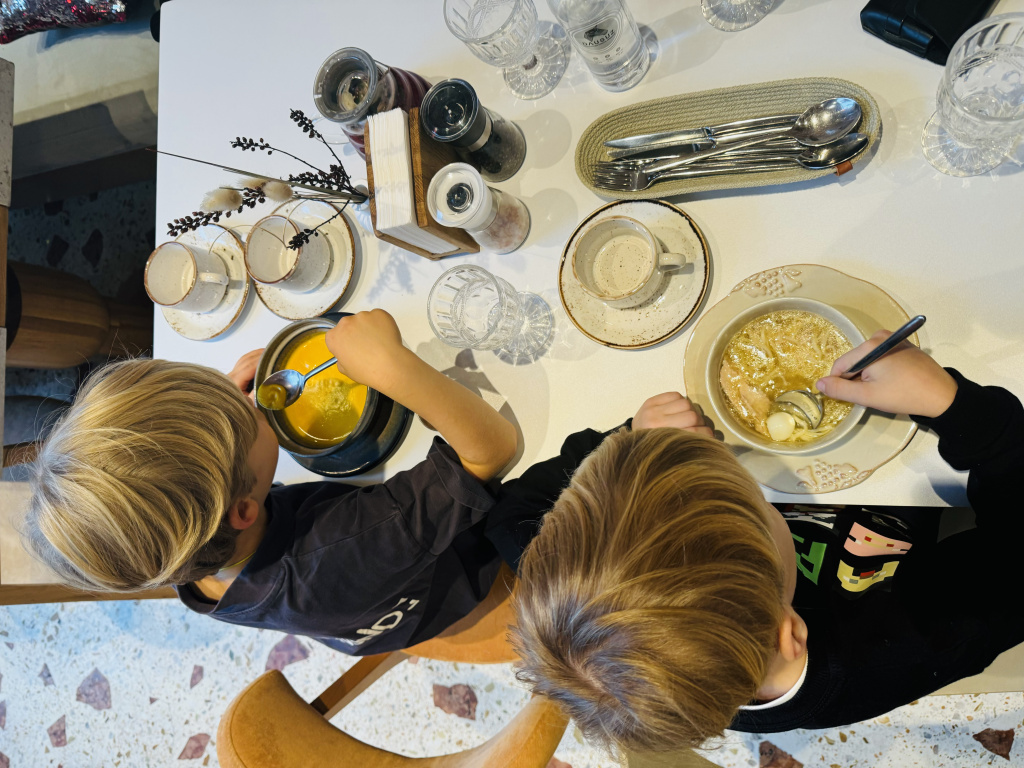 Семейное кафе Jooie. Изображение 5