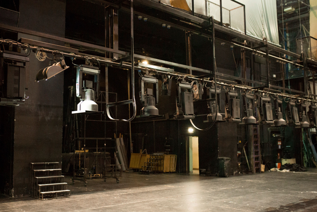 NO_13-04-0232.jpg NO_13-04-0232.jpg