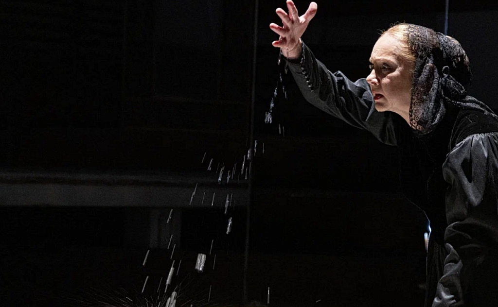 Дом Бернарды Альбы. Изображение 6