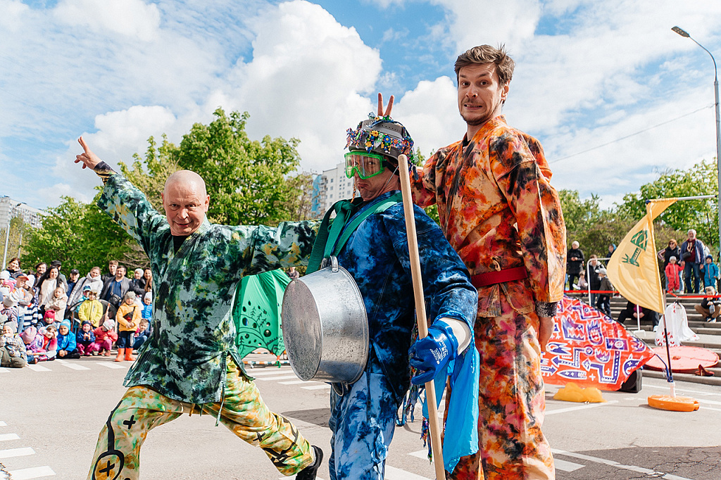 Уличный спектакль "Тридесятое царство". Изображение 3