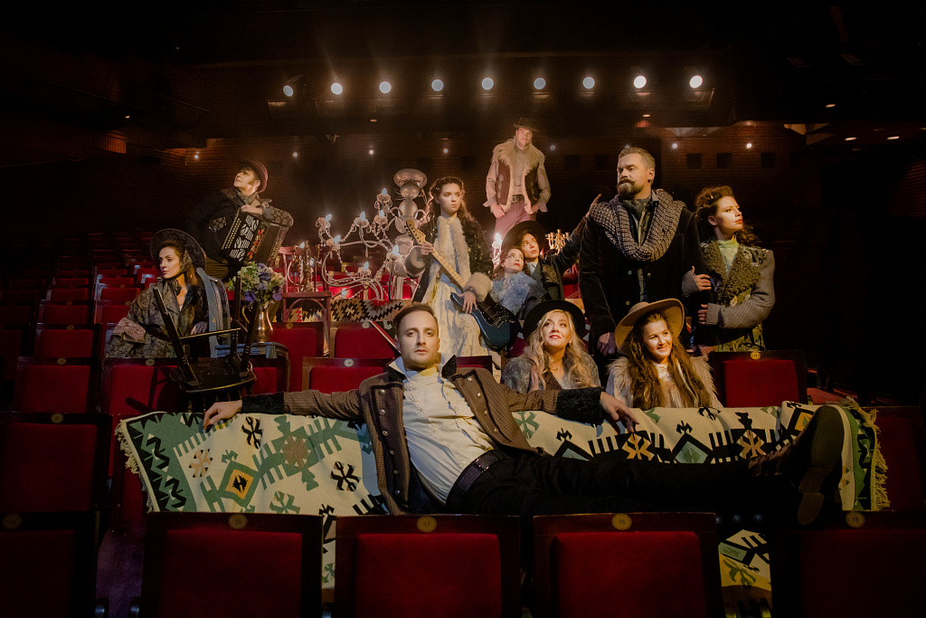 Онегин (Театр на Таганке). Изображение 1