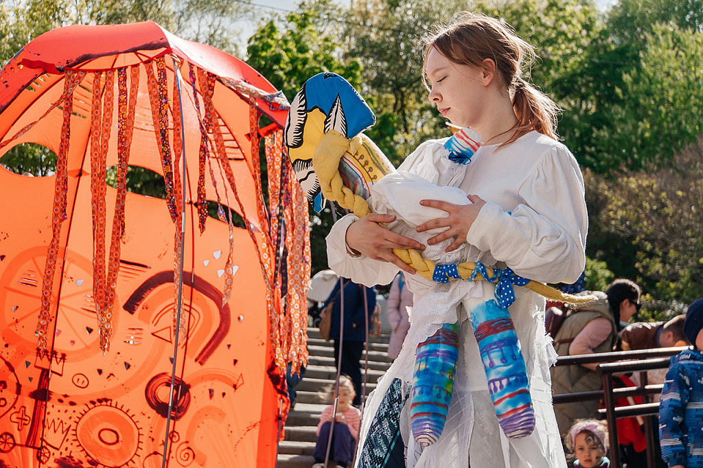 Уличный спектакль "Тридесятое царство". Изображение 7