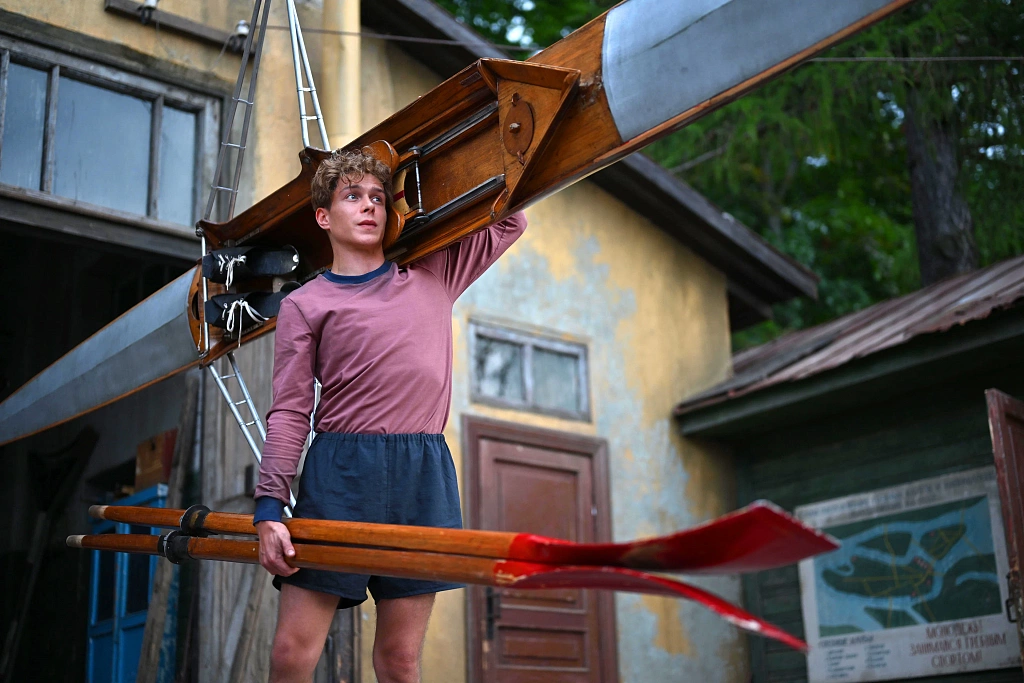 Первый на Олимпе. Изображение 2