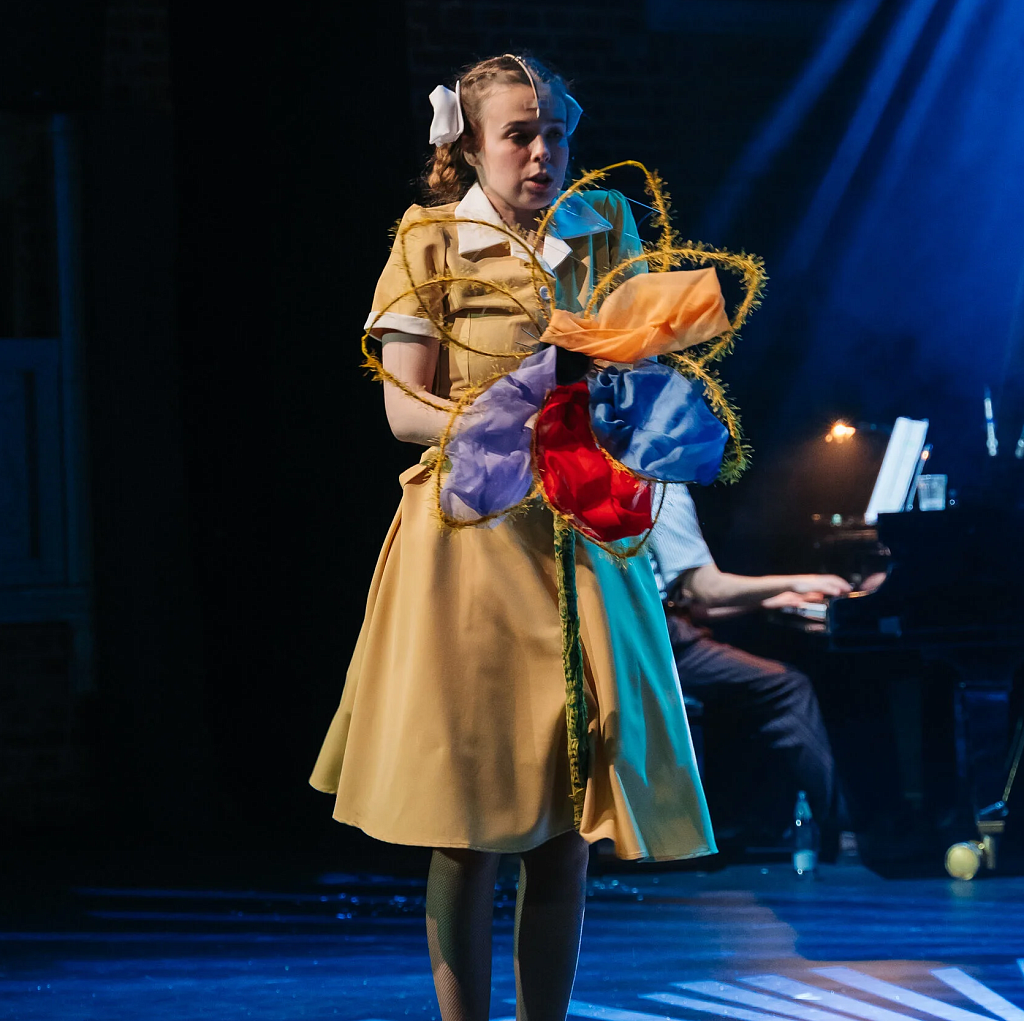 Про девочку и цветок. Изображение 11