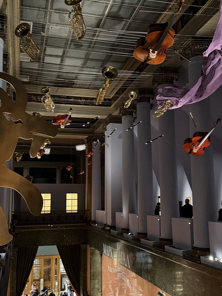 Марк Шагал. Радость земного притяжения. Изображение 7