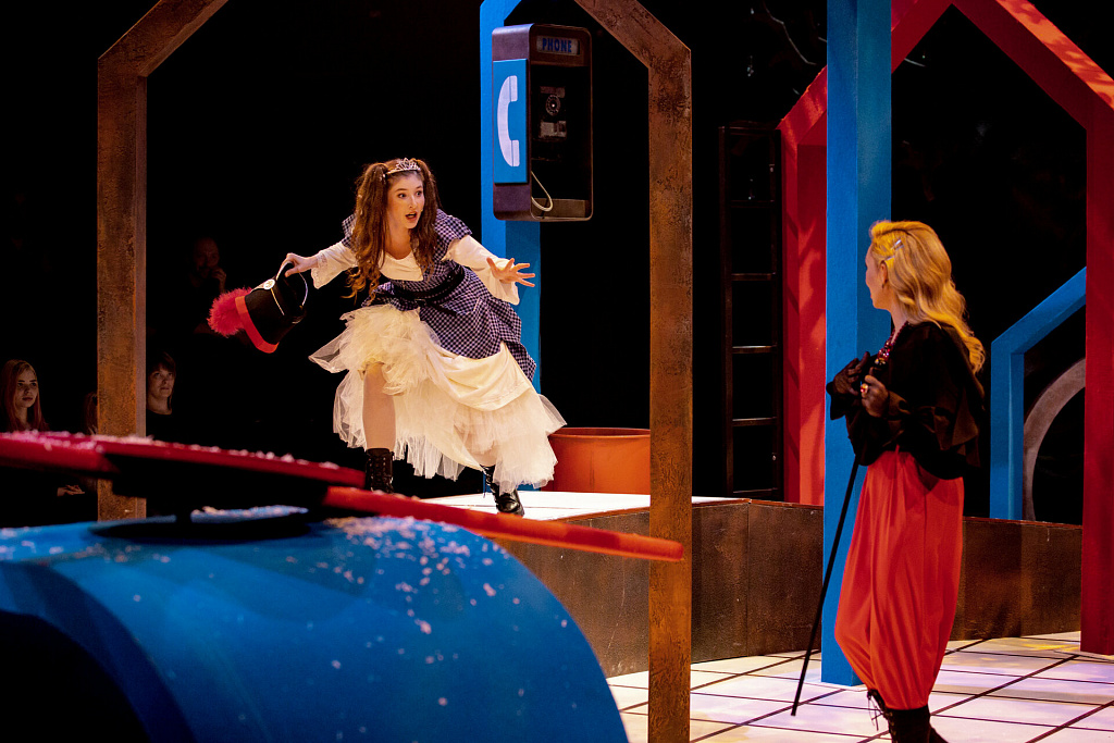 Огниво (Современник). Изображение 2