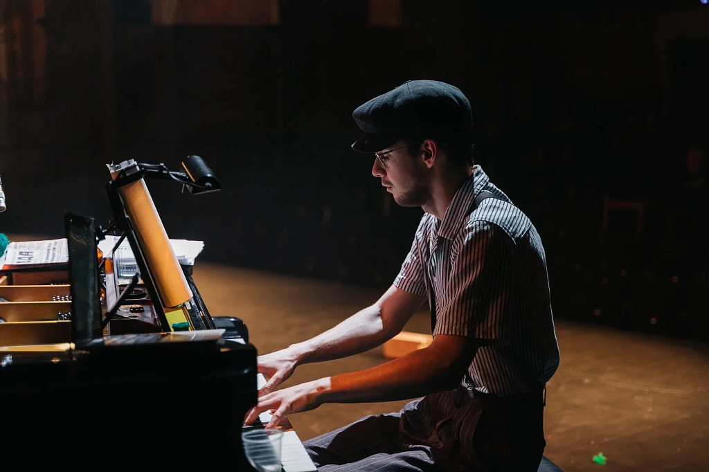 Про девочку и цветок. Изображение 9