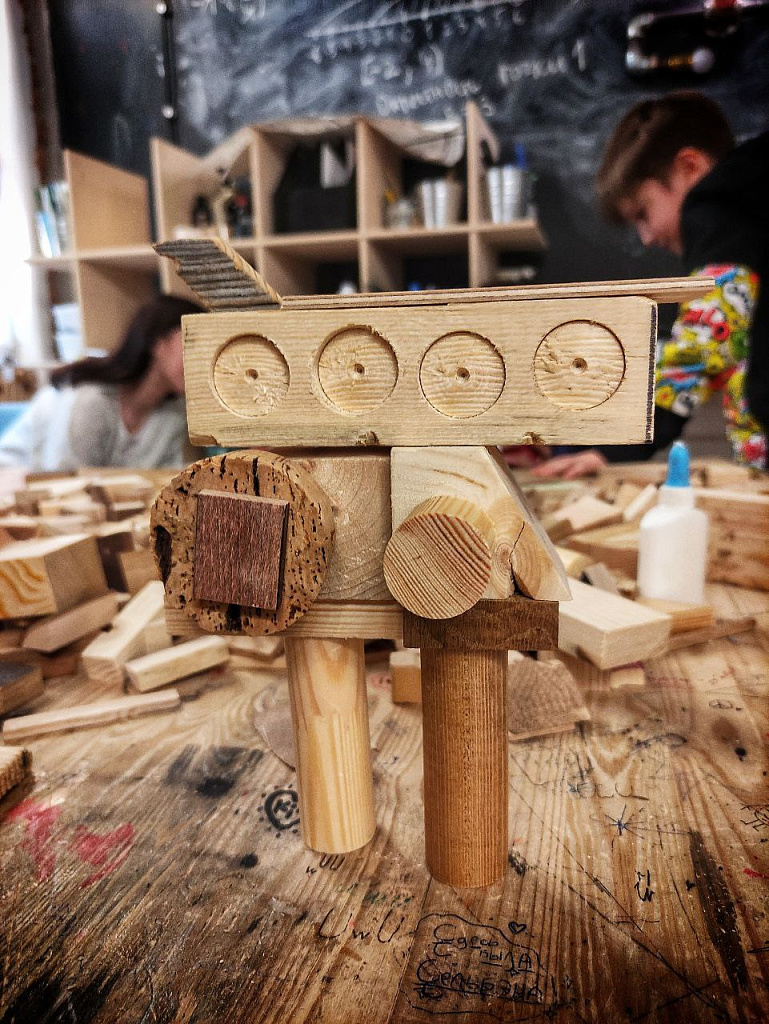 Деревянная школа х Зотов. Изображение 1