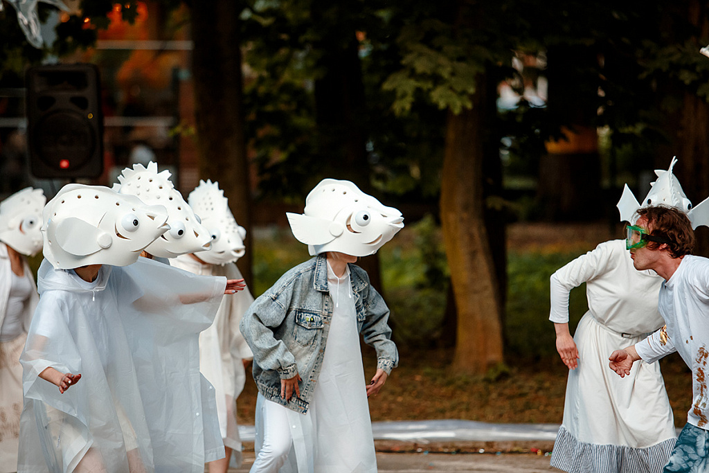 Уличный спектакль "Русалка" (Первый театр). Изображение 7