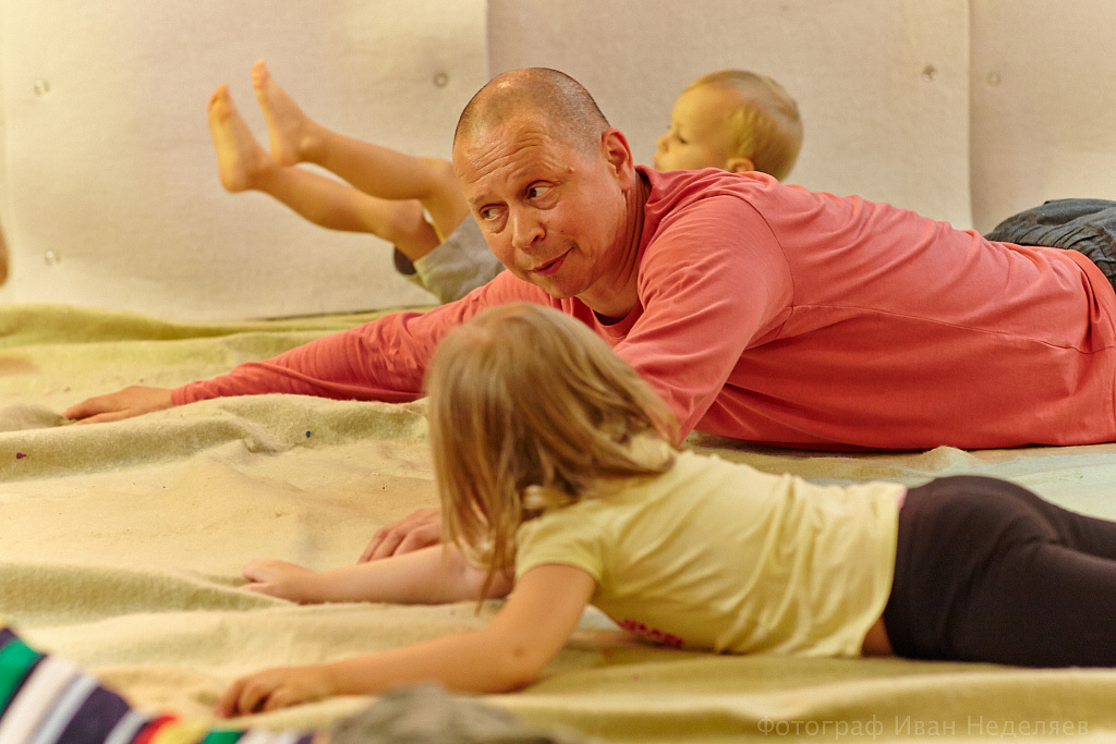 Вода. Морские жители. Пальчиковые краски. Изображение 2