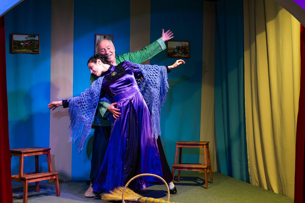 Чехов. Маленькие комедии. Изображение 1