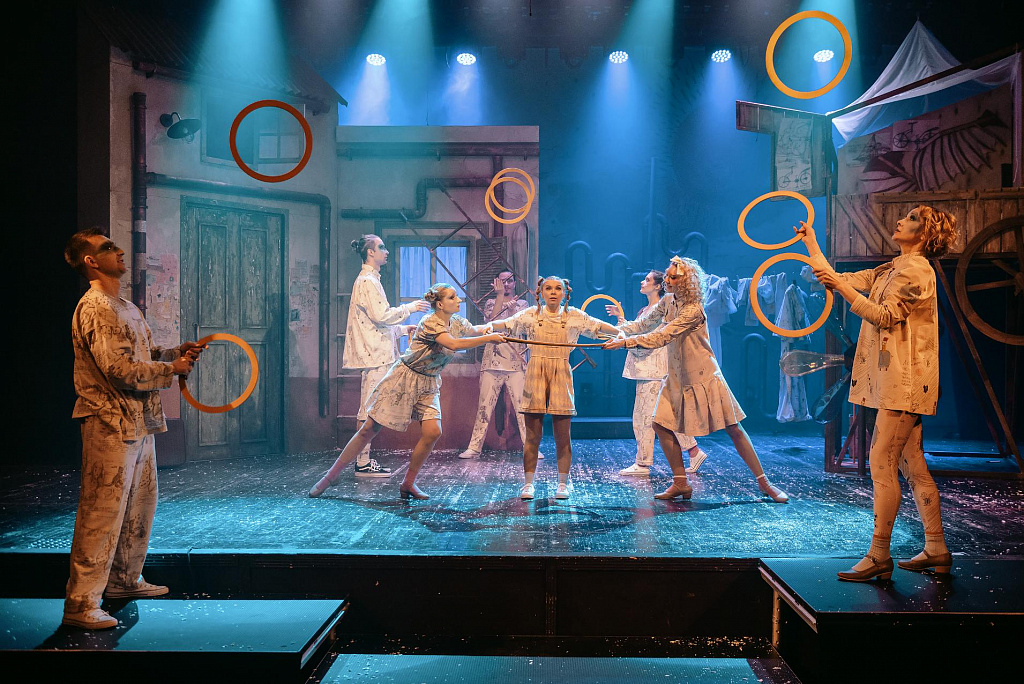 Цветик-семицветик (Театр РОСТА). Изображение 7