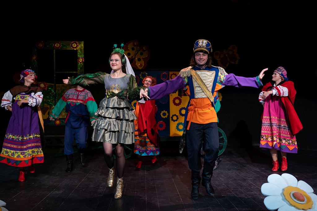 Муха-Цокотуха (театр Иллюзии). Изображение 10