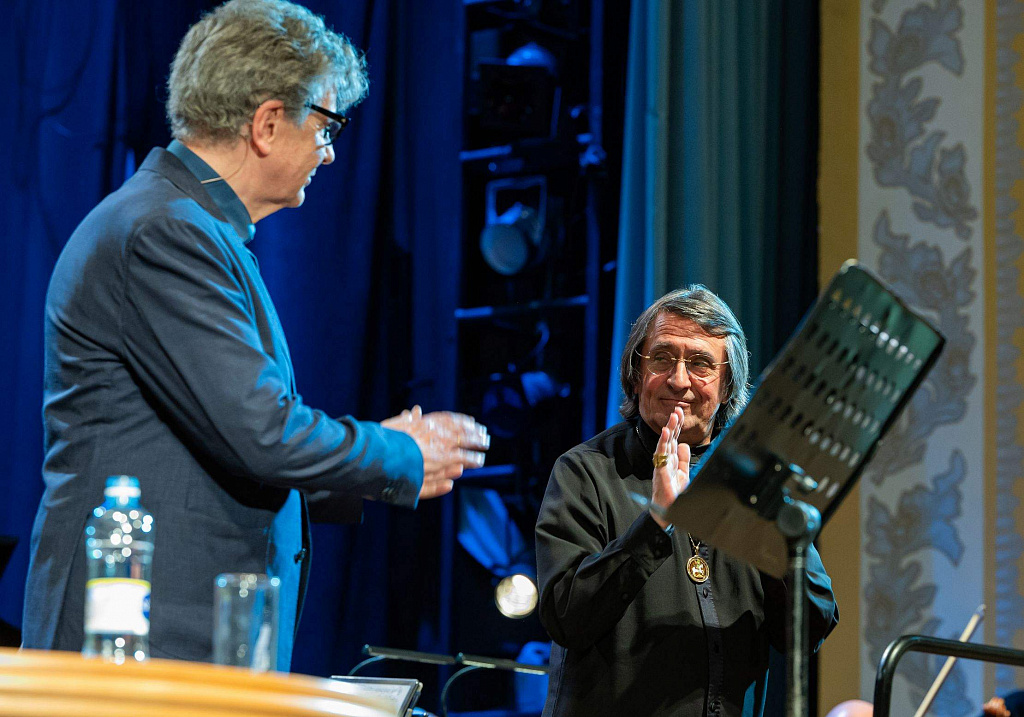 КОГДА ПРИШЛА К ТЕБЕ ЛЮБОВЬ. Изображение 1