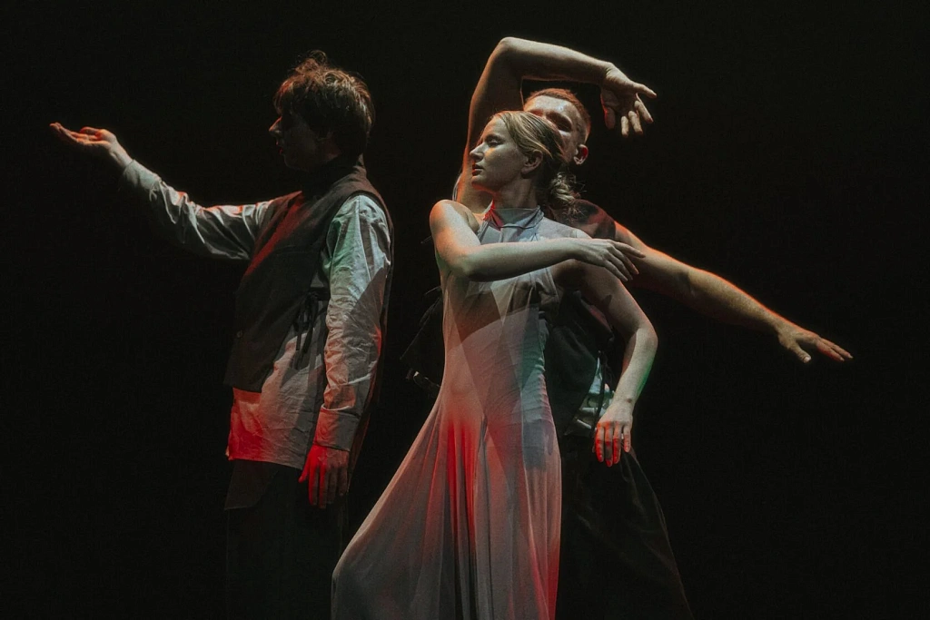 Здравствуйте, призраки завтра!. Изображение 1