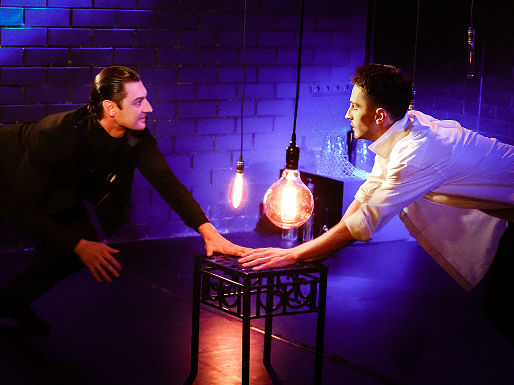 Я (Театр на Юго-Западе). Изображение 2