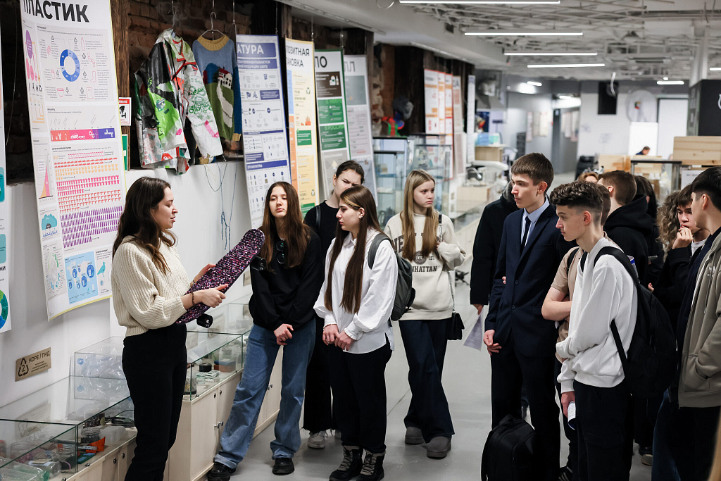 Семейная экскурсия по Музею рециклинга с мастер-классом . Изображение 2