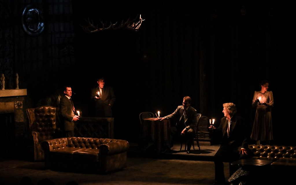 И никого не стало . Изображение 13