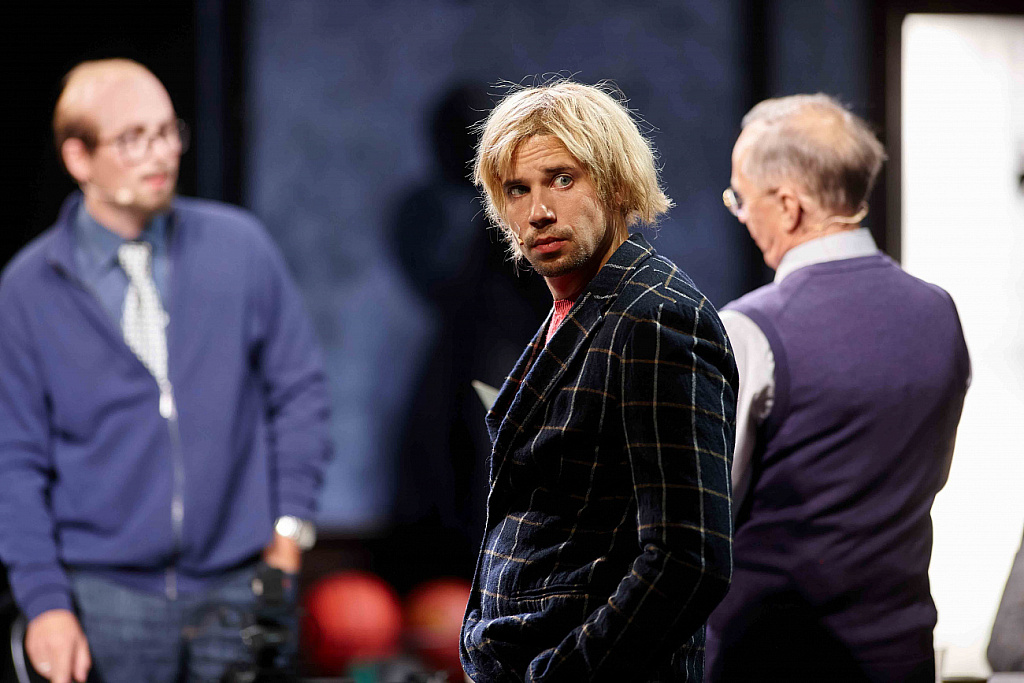 12. Изображение 11