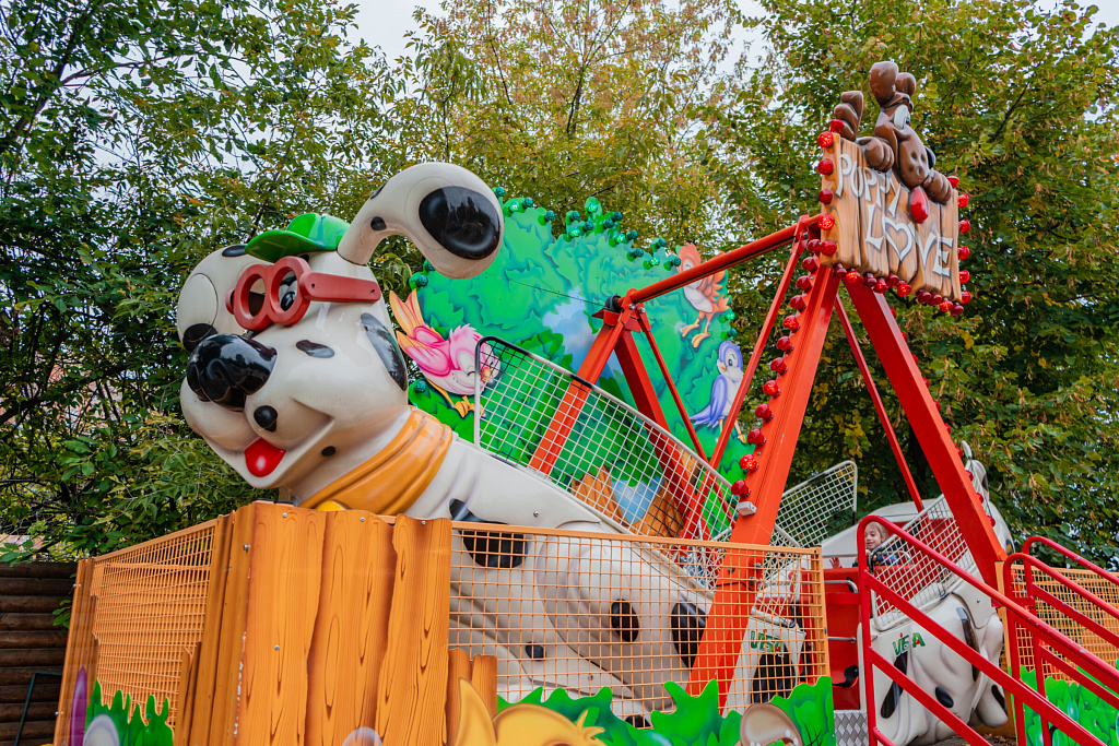 Алиса Парк аттракционов в Воронцовском парке. Изображение 5