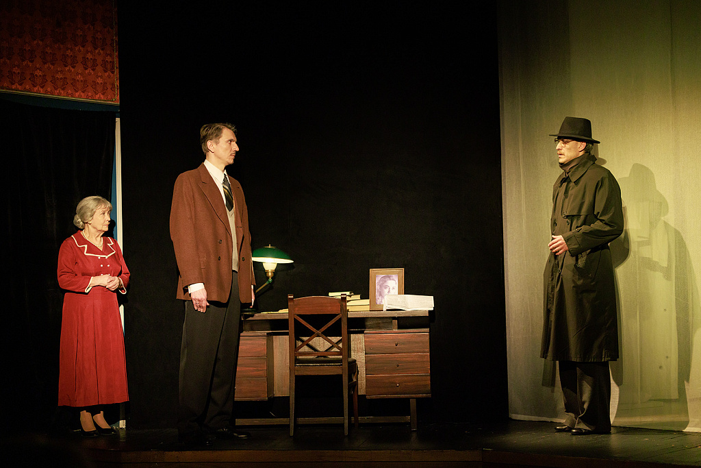 Белая палатка (Малый театр). Изображение 8