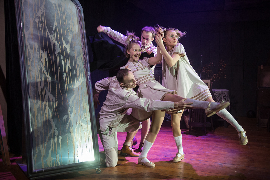 Сказки на всякий случай (Театр РОСТА). Изображение 9