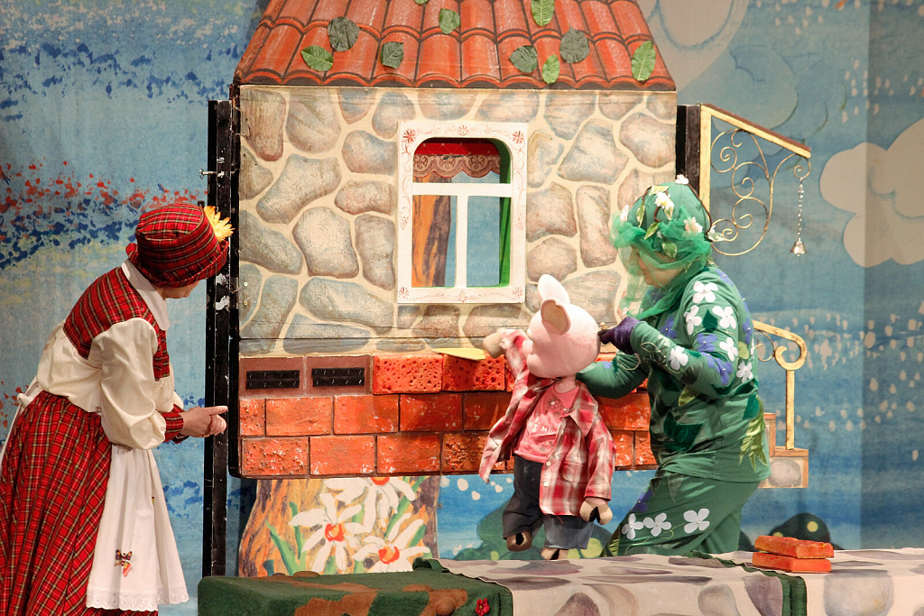 Три веселых поросенка или как подружиться с Волком. Изображение 3