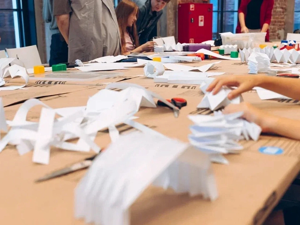 Семейный мастер-класс "Складчатые конструкции — архитектура будущего" . Изображение 4