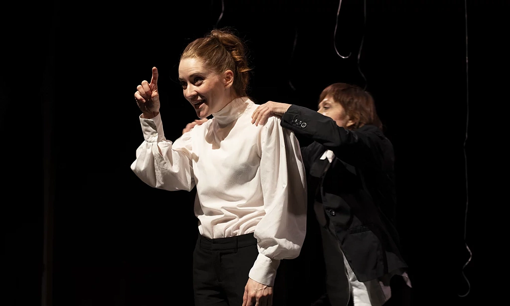 Бабушка, птица и 48 сигар. Изображение 3