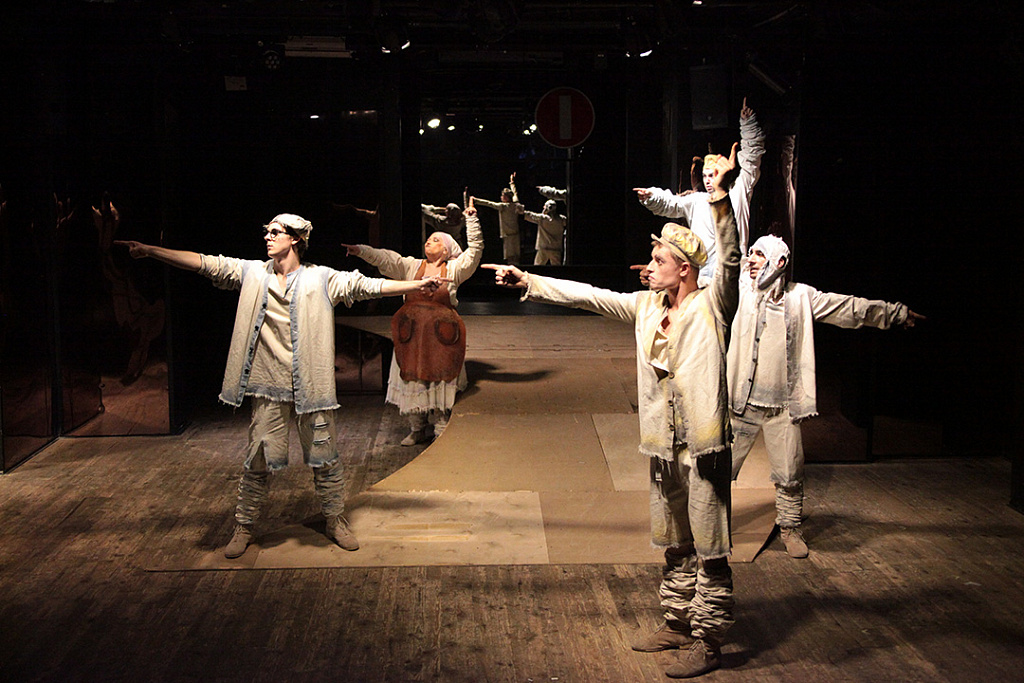 Дураки (Театр на Юго-Западе). Изображение 9