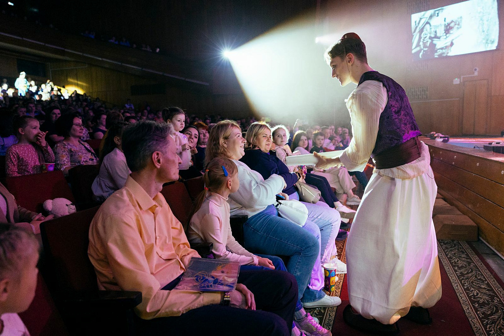 Волшебная лампа Аладдина (Цирк Чудес). Изображение 4