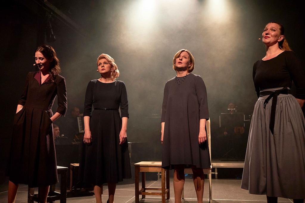 Нелепо, смешно, безрассудно. Изображение 1