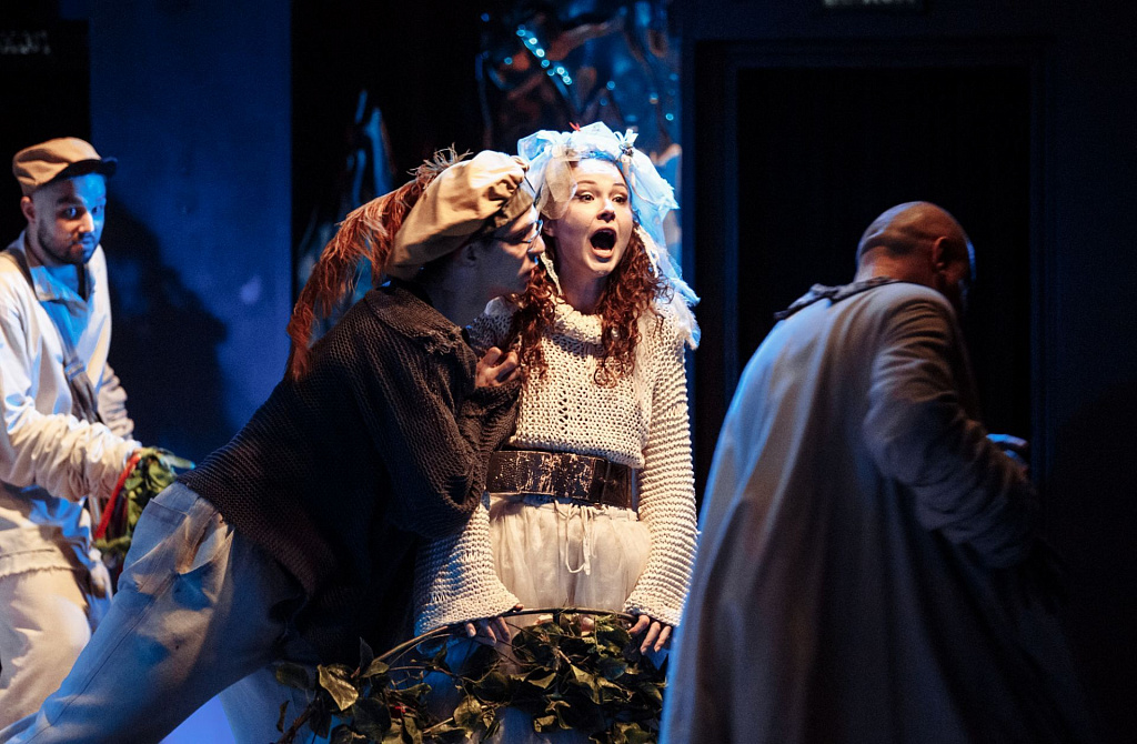 Дураки (Театр на Юго-Западе). Изображение 17