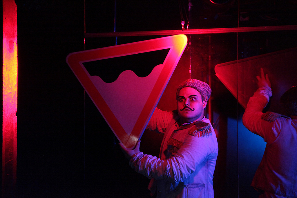 Дураки (Театр на Юго-Западе). Изображение 12