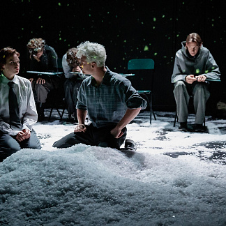 Лучшие премьеры текущего театрального сезона, которые не стоит пропускать