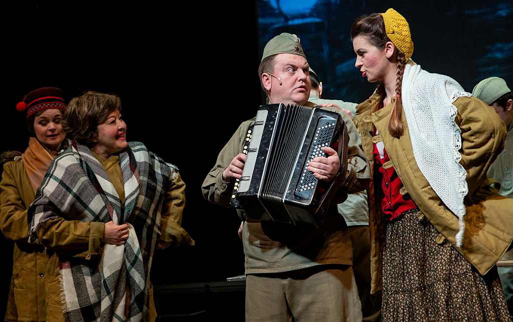 В шесть часов вечера после войны. Изображение 10