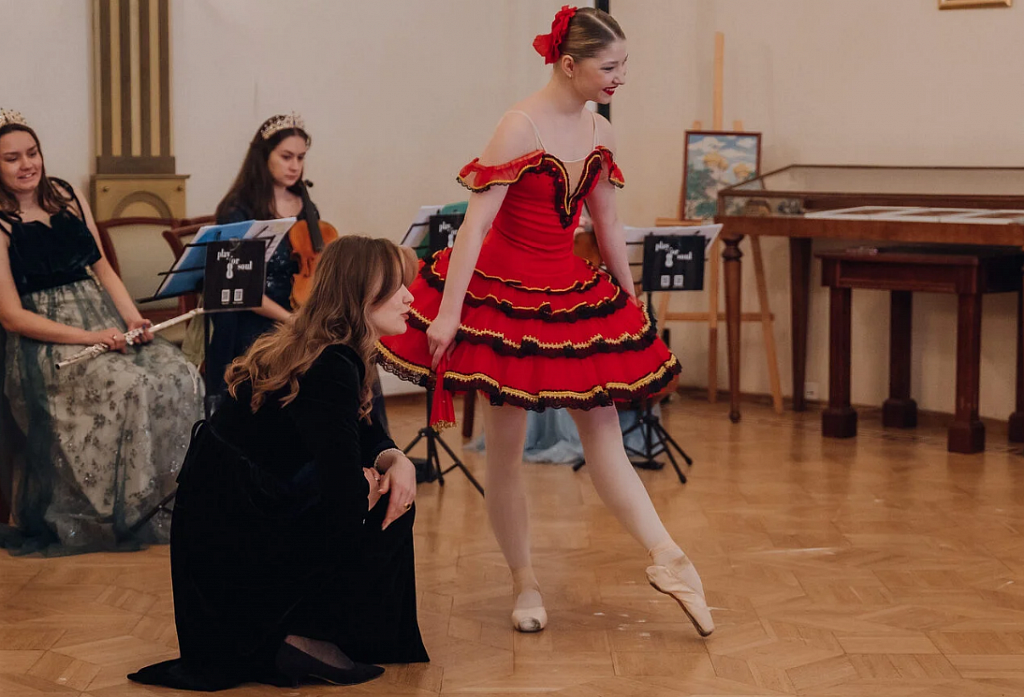 Первое знакомство с балетом. Изображение 1