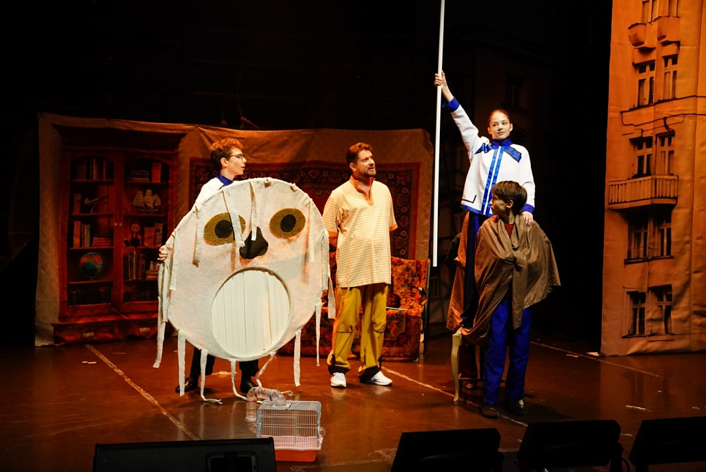 Витя Малеев в школе и дома. Изображение 3