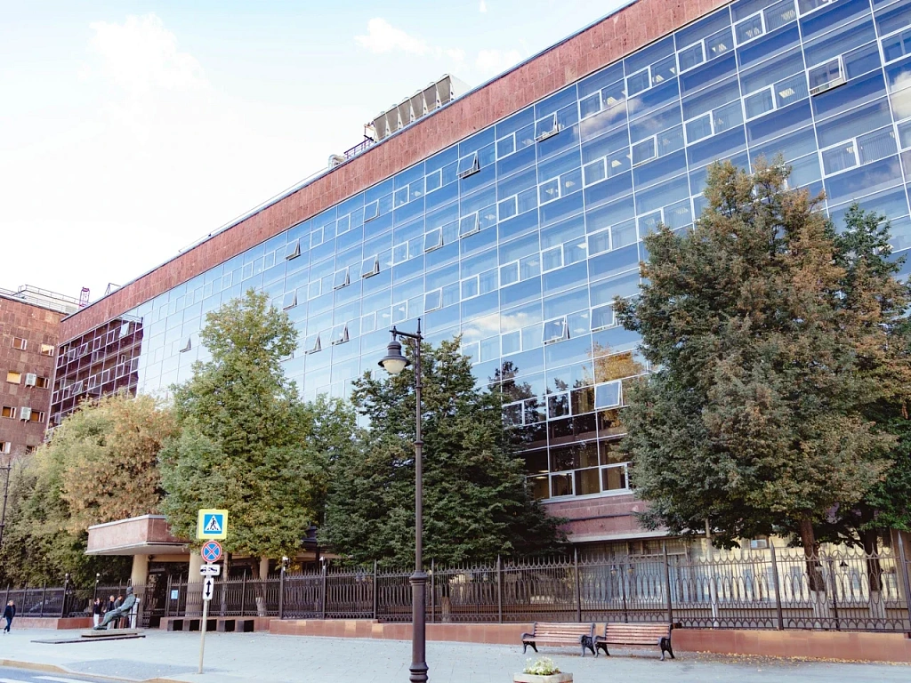 От дворца до яйца: Семейная экскурсия-приключение в районе Чистых прудов. Изображение 4