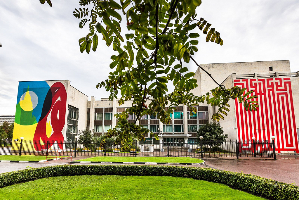 Культурный центр "Меридиан". Изображение 2