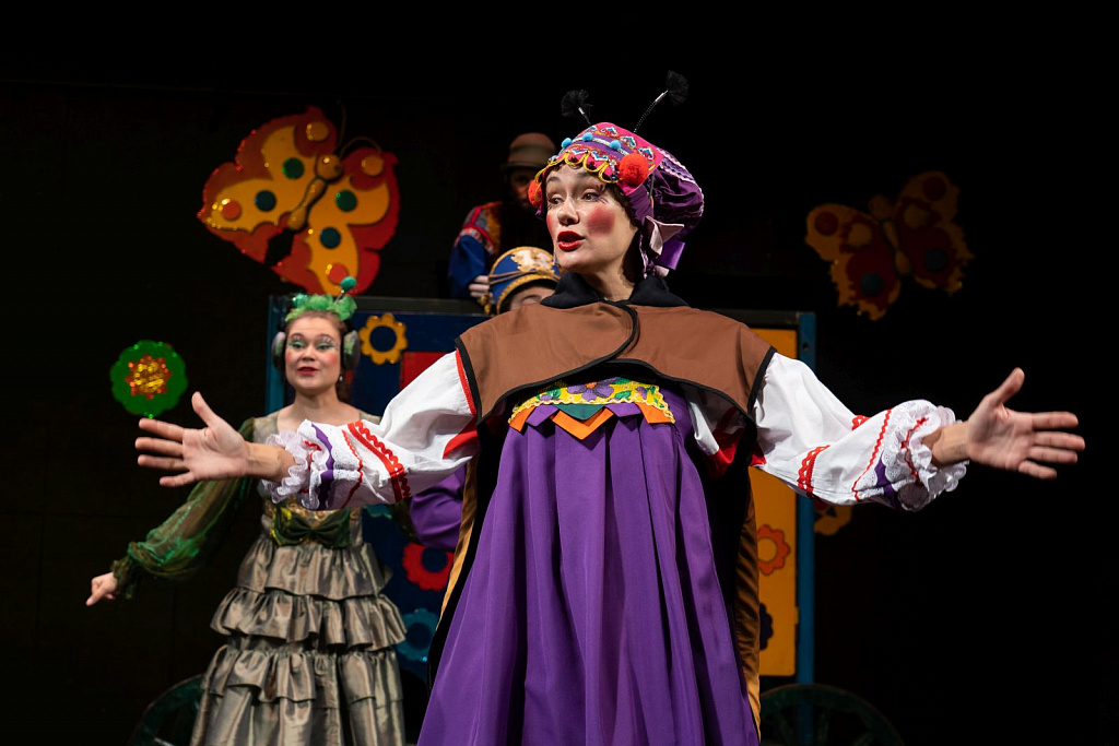 Муха-Цокотуха (театр Иллюзии). Изображение 4