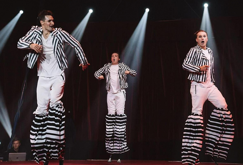 Цирковое лето в парках Москвы. Изображение 5