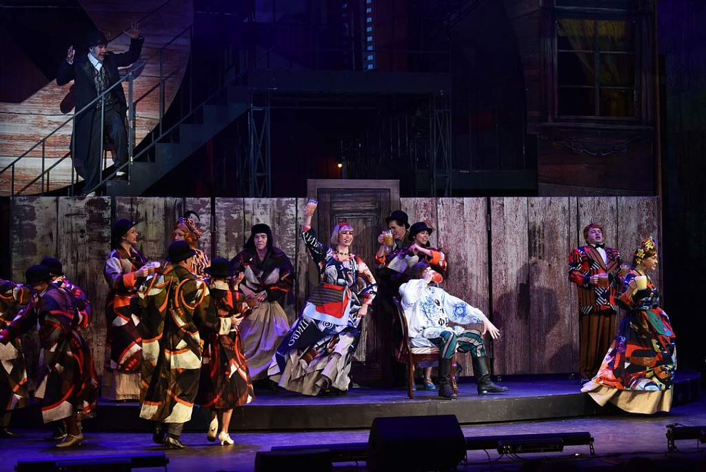 12 стульев (Театр Русская песня). Изображение 14