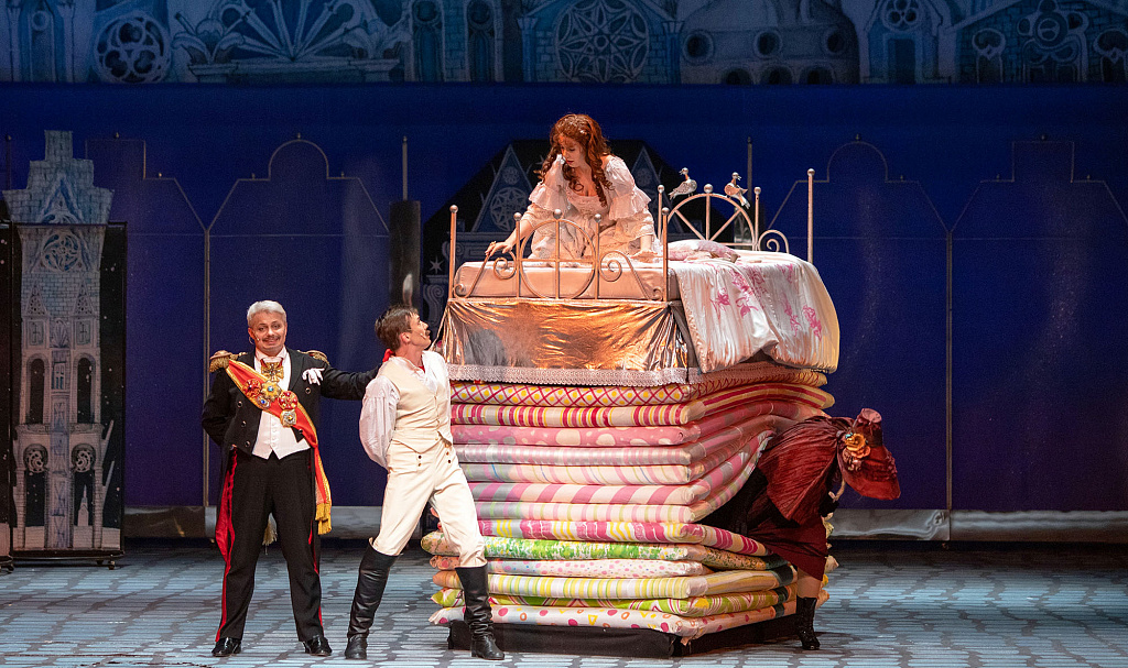 Огниво (Театр Терезы Дуровой). Изображение 5