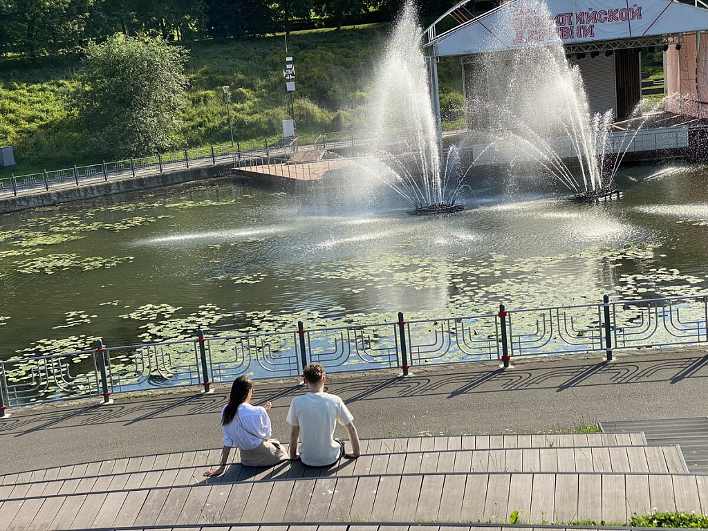 Парк Олимпийской деревни. Изображение 4