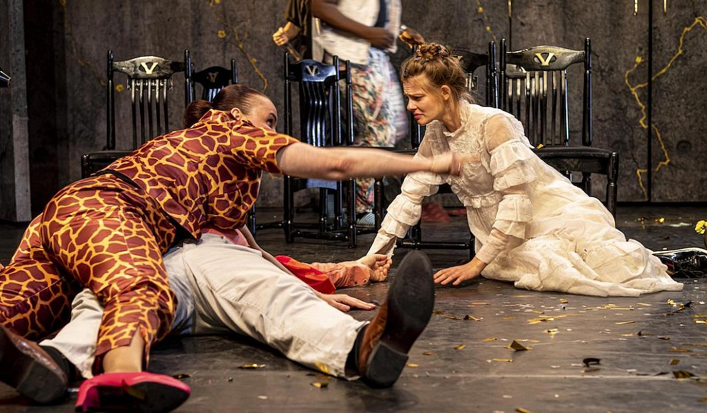 На дне. Изображение 5