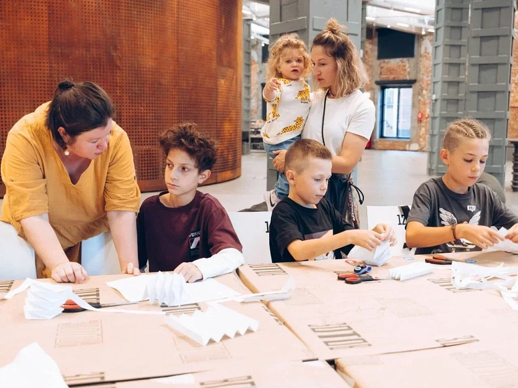 Семейный мастер-класс "Складчатые конструкции — архитектура будущего" . Изображение 5