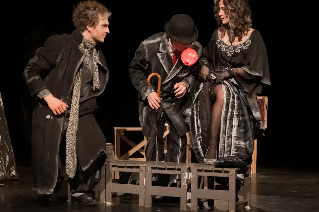 РАСКОЛЬНИКОВ МЕЖДУ ТЬМОЙ И СВЕТОМ. Изображение 12